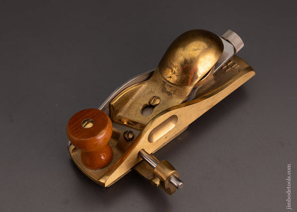 LIE NIELSEN No. 140 Skew Block Plane with Fence OUT OF STOCK & UNAVAILABLE at Lie Nielsen - 103208