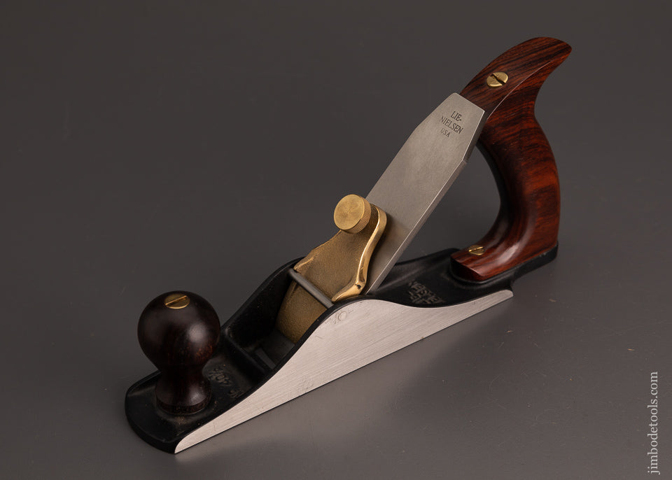 Near Mint LIE NIELSEN No. 40 1/2 Scrub Plane with Cocobolo Handles - 103210