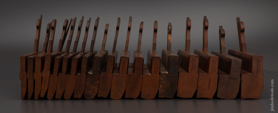 Set of 18 Hollow & Round Planes by GRIFFITHS NORWICH Fine - 103241