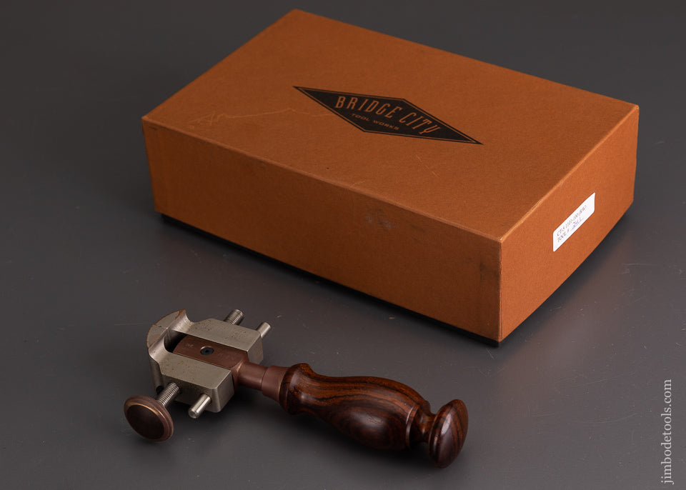 BRIDGE CITY TOOL WORKS No. CT-5 Hand Vise Rosewood in Box - 103439