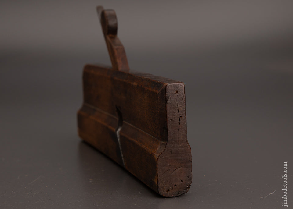 18th Century 10 1/2 Inch Moulding Plane by FRANCIS PERDEW 1704-28 Apprenticed 1688 - 103554