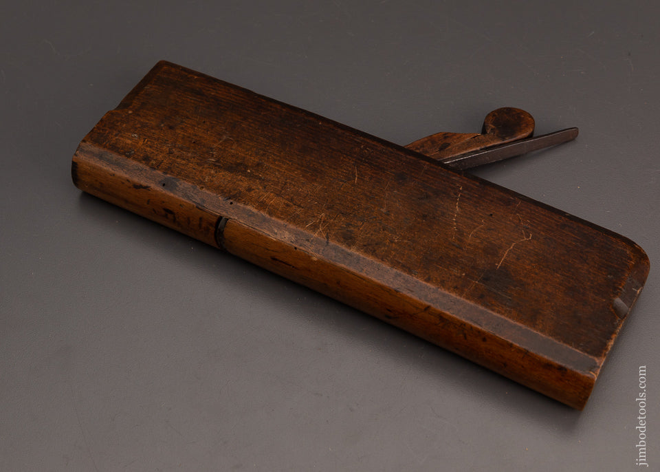 18th Century 10 1/2 Inch Moulding Plane by FRANCIS PERDEW 1704-28 Apprenticed 1688 - 103554
