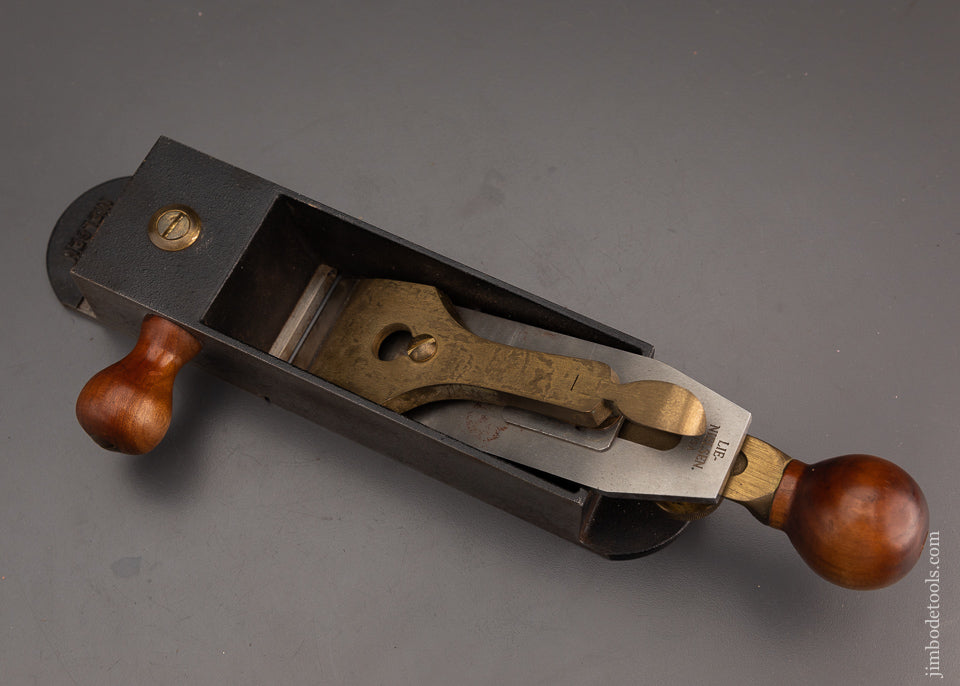 DISCONTINUED LIE NIELSEN No. 9 Piano Maker’s Miter Plane with Adjustable Mouth - 103625