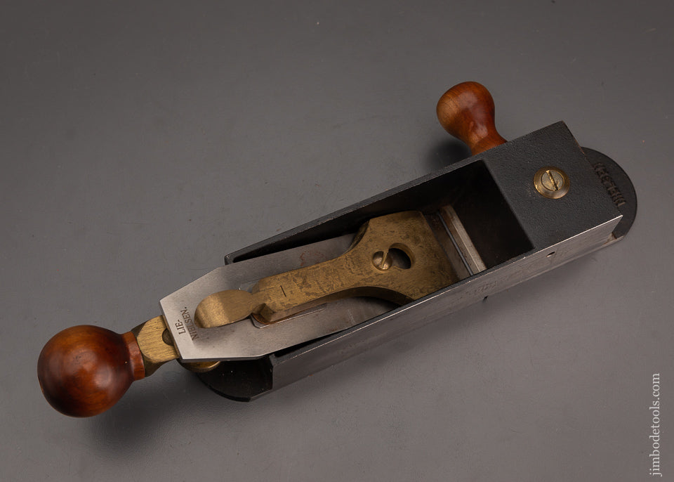 DISCONTINUED LIE NIELSEN No. 9 Piano Maker’s Miter Plane with Adjustable Mouth - 103625