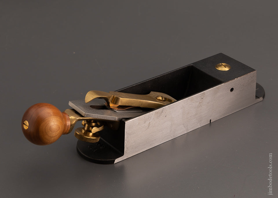 DISCONTINUED Mint & Unused LIE NIELSEN No. 9 Piano Maker’s Miter Plane - 103738