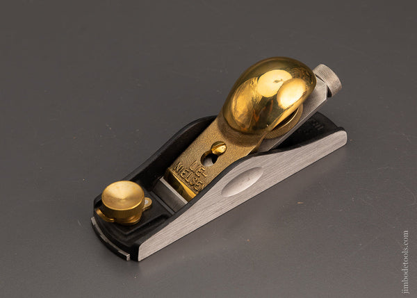 Mint Unused LIE NIELSEN No. 9 1/2 Block Plane with Adjustable Mouth - 103765