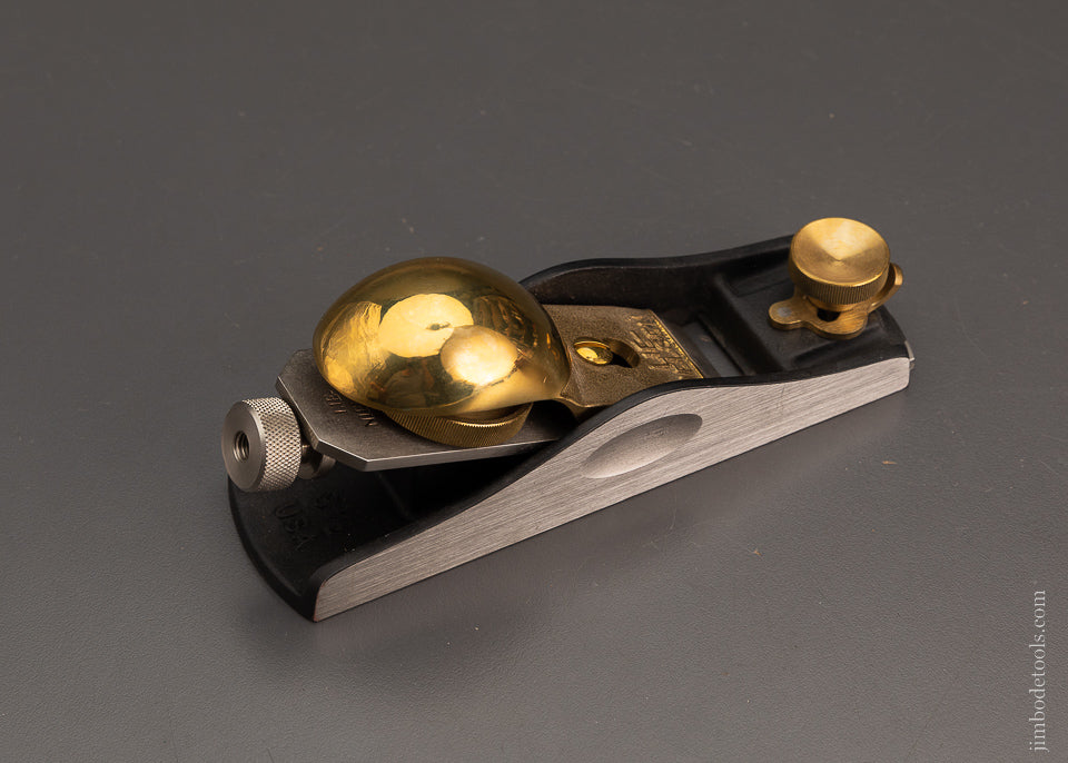 Mint Unused LIE NIELSEN No. 9 1/2 Block Plane with Adjustable Mouth - 103765