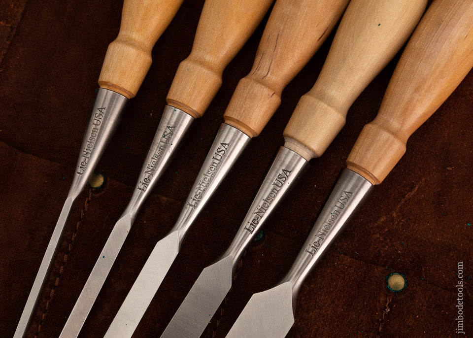 Mint Set of 5 LIE NIELSEN Bevel Edge Bench Chisels in Leather Roll - 103834