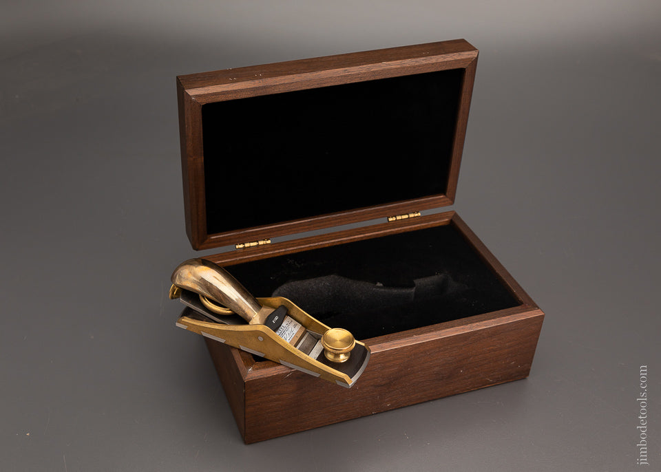 BRIDGE CITY TOOL WORKS CT-7 Precision Low Angle Block Plane Mint in Walnut Presentation Box - 103863