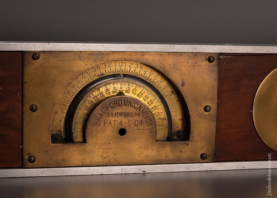 Very Fine BRADFORD UNION PATENT Inclinometer Level - 103914