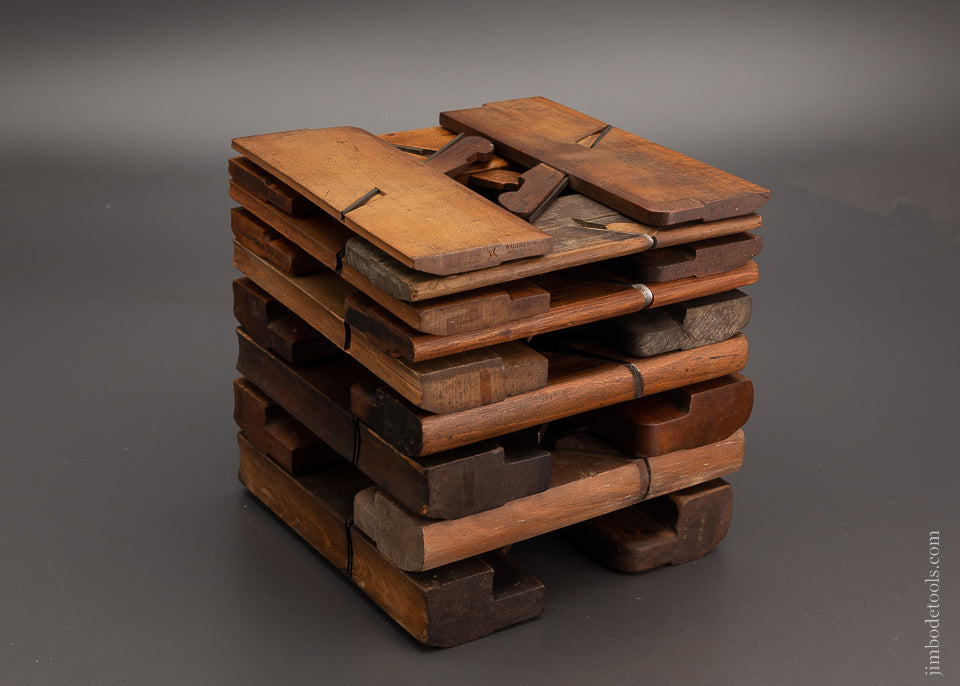 Complete Working Set of 18 Hollows & Rounds Moulding Planes Mixed Makers - 104164