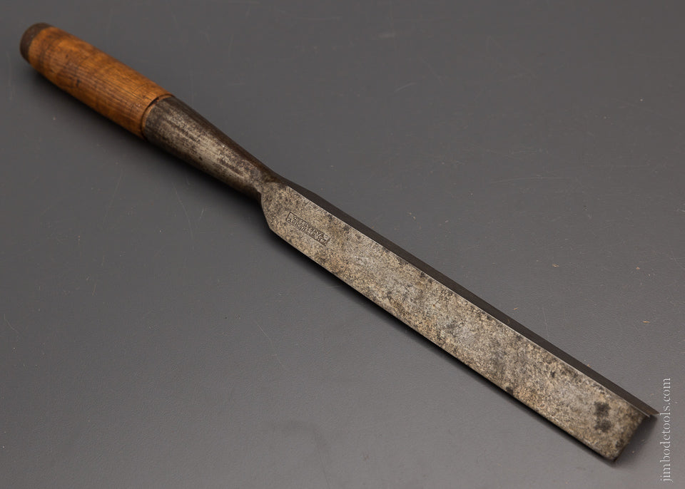 Really Fine T.H. WITHERBY 1 Inch Corner Chisel with Original Gold Paint - 104178