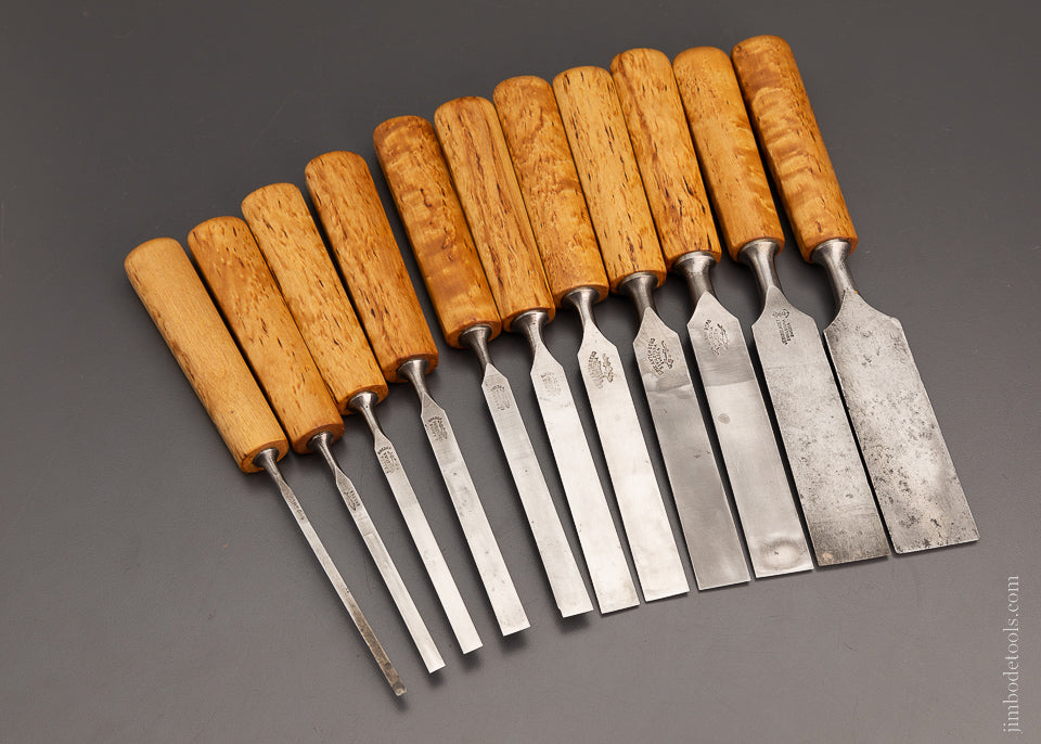 Near Mint Set of 11 E.A. BERG Bevel Edge Bench Chisels - 104198