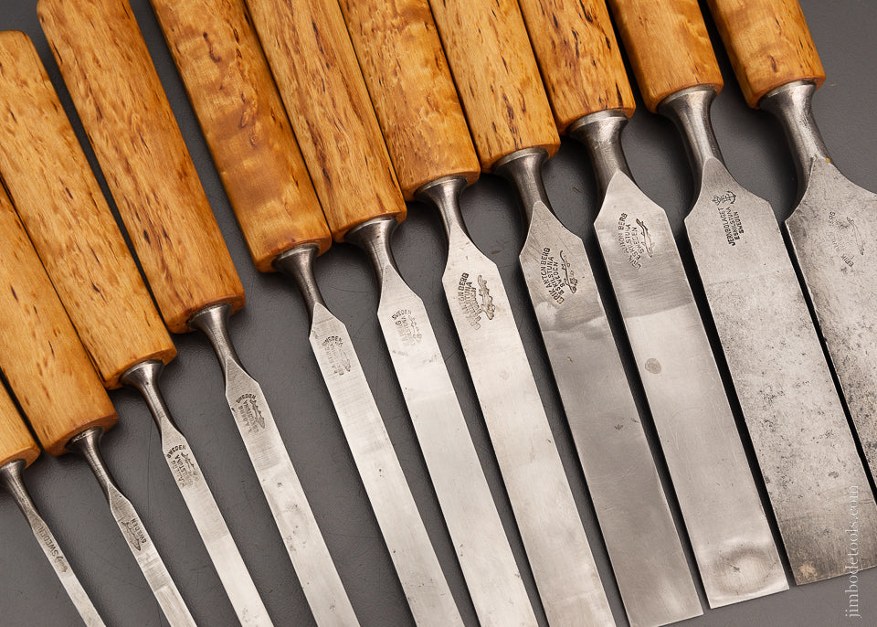 Near Mint Set of 11 E.A. BERG Bevel Edge Bench Chisels - 104198