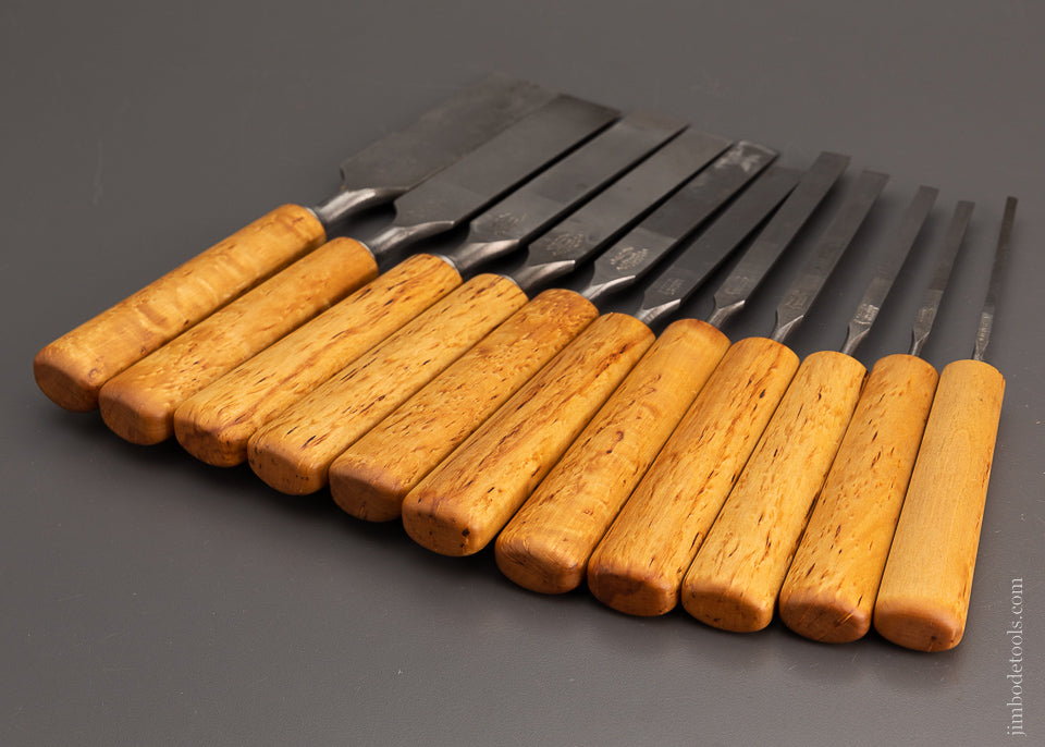 Near Mint Set of 11 E.A. BERG Bevel Edge Bench Chisels - 104198
