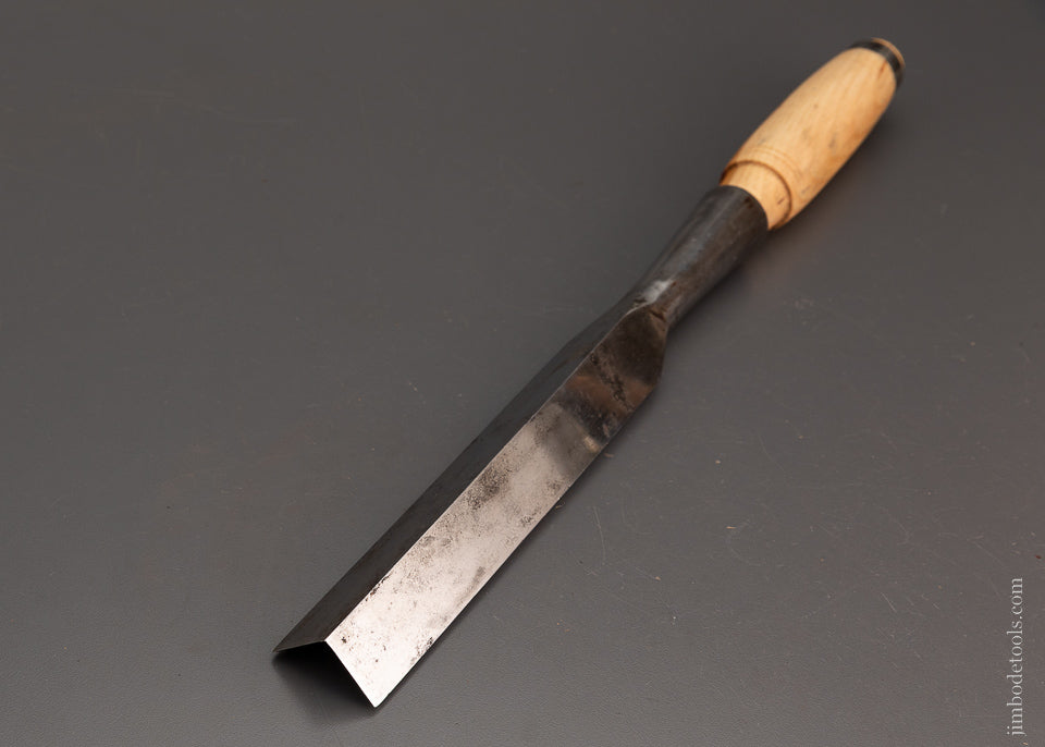 T.H. WITHERBY Corner Chisel Gold Paint New Old Stock - 104226
