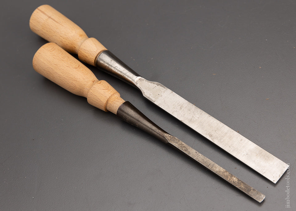 2 Vintage STANLEY No. 1251 Bevel Edge Chisels 1/4 Inch & 3/4 Inch - 104265