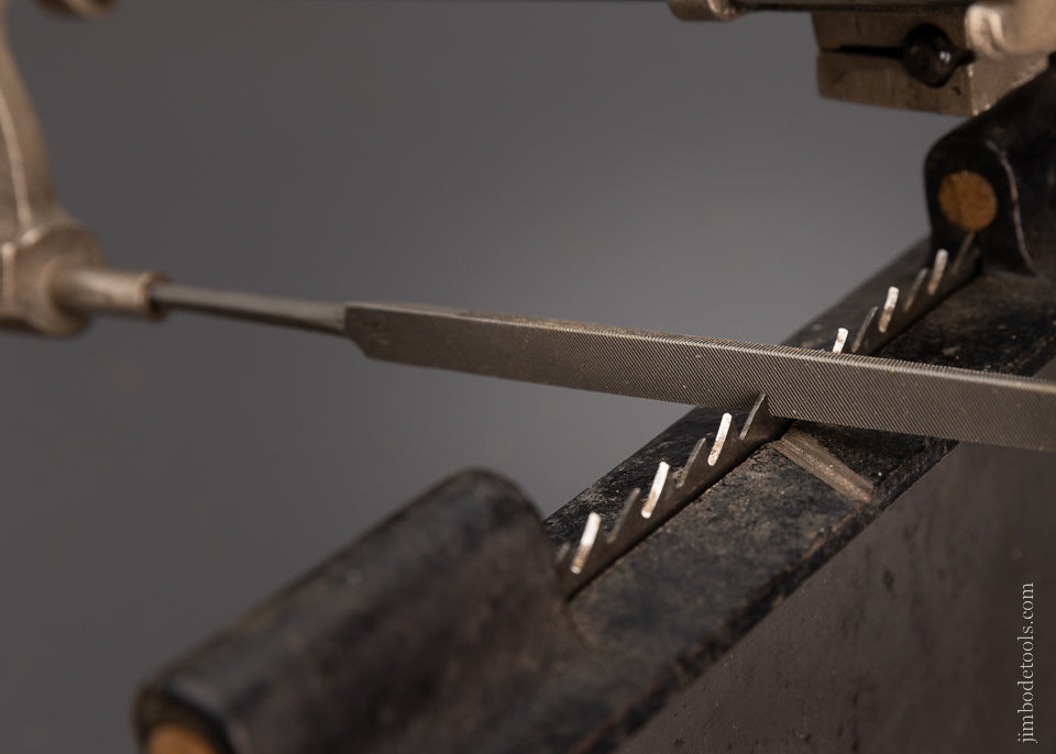 Stearns Patent Saw Filer With New Box of SIMONDS Saw Files -104292