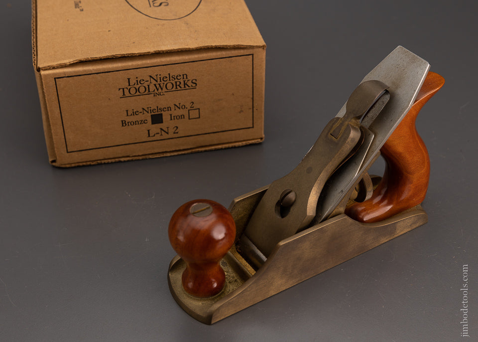 LIE NIELSEN No. 2 Bronze Smooth Plane Mint in Original Box - 104520