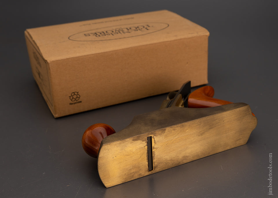 LIE NIELSEN No. 2 Bronze Smooth Plane Mint in Original Box - 104520