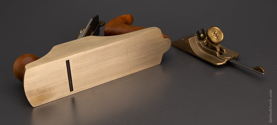 Hard-to-find LIE NIELSEN No. 4 Bronze Smooth Plane with 45° & 50° Frogs - 104621