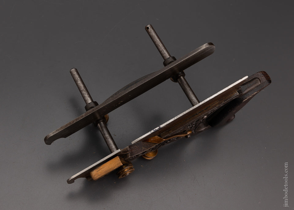 Crisp STANLEY No. 43 MILLERS PATENT Plow Plane Type 3 Ca. 1874 - 104628