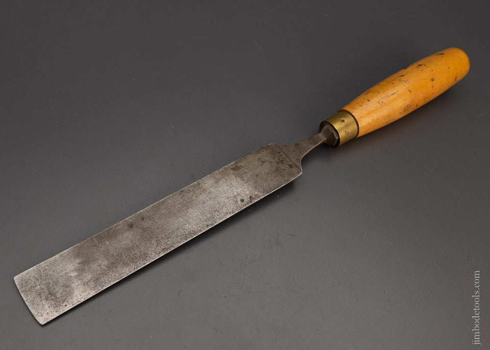 1 1/2 x 16 Inch Long Thin Boxwood Handle Paring Chisel WARD - 104775