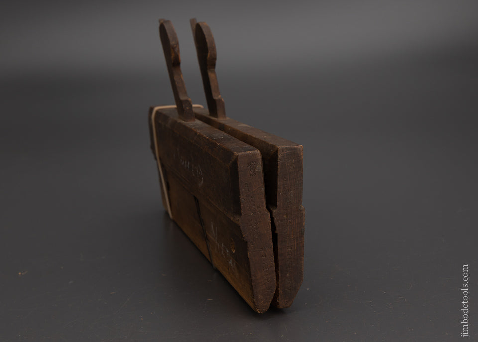 Good User Pair of No. 4 Hollow & Round Planes by VARVILL YORK Ca. 1829-40 - 104859