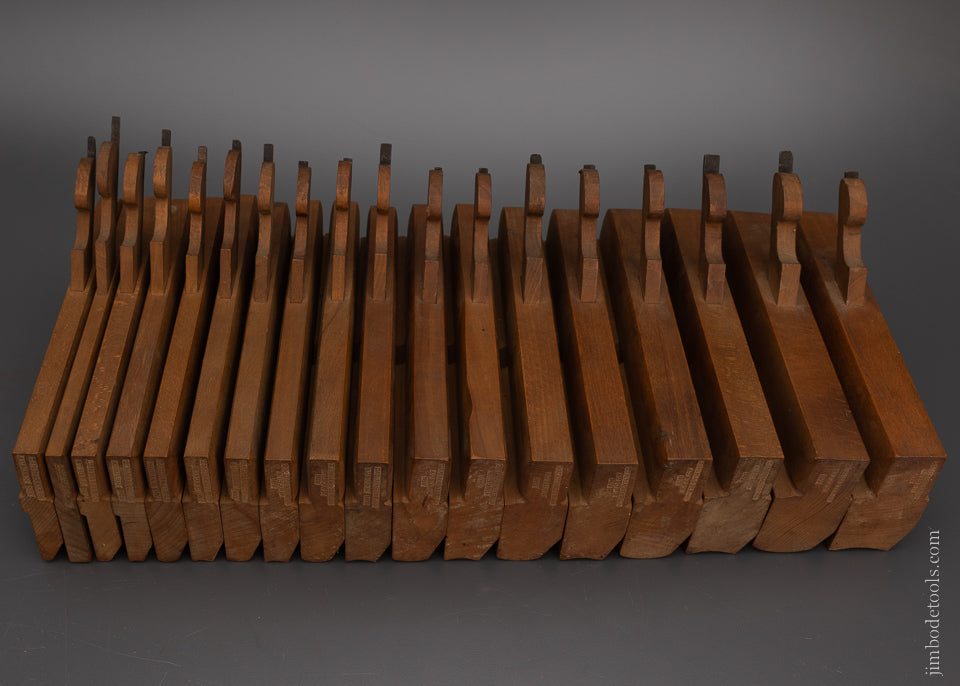 Very Crisp Set of 18 Hollow & Round Planes by T.J. M’MASTER & CO. Auburn, N.Y. - 104937