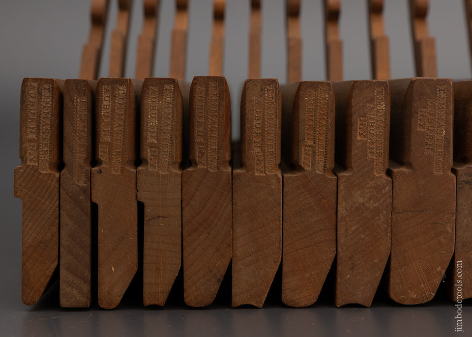 Very Crisp Set of 18 Hollow & Round Planes by T.J. M’MASTER & CO. Auburn, N.Y. - 104937