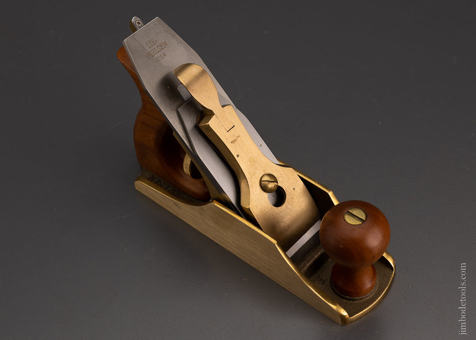 Unused DISCONTINUED LIE NIELSEN No. 2 Smooth Plane in Bronze - 104950