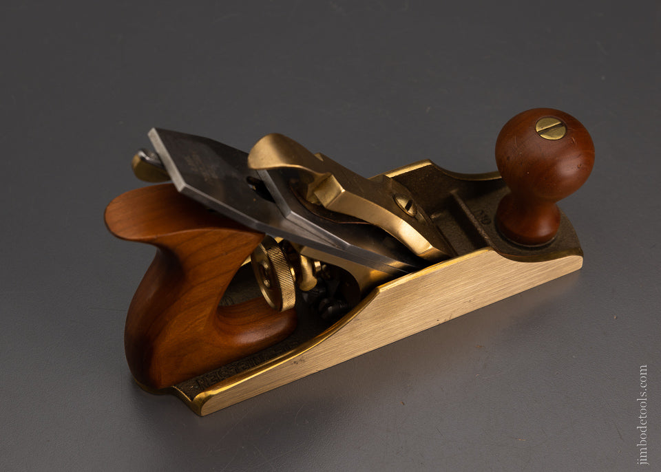 Unused DISCONTINUED LIE NIELSEN No. 2 Smooth Plane in Bronze - 104950