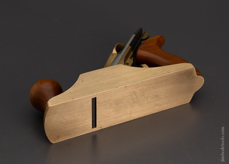 Unused DISCONTINUED LIE NIELSEN No. 2 Smooth Plane in Bronze - 104950
