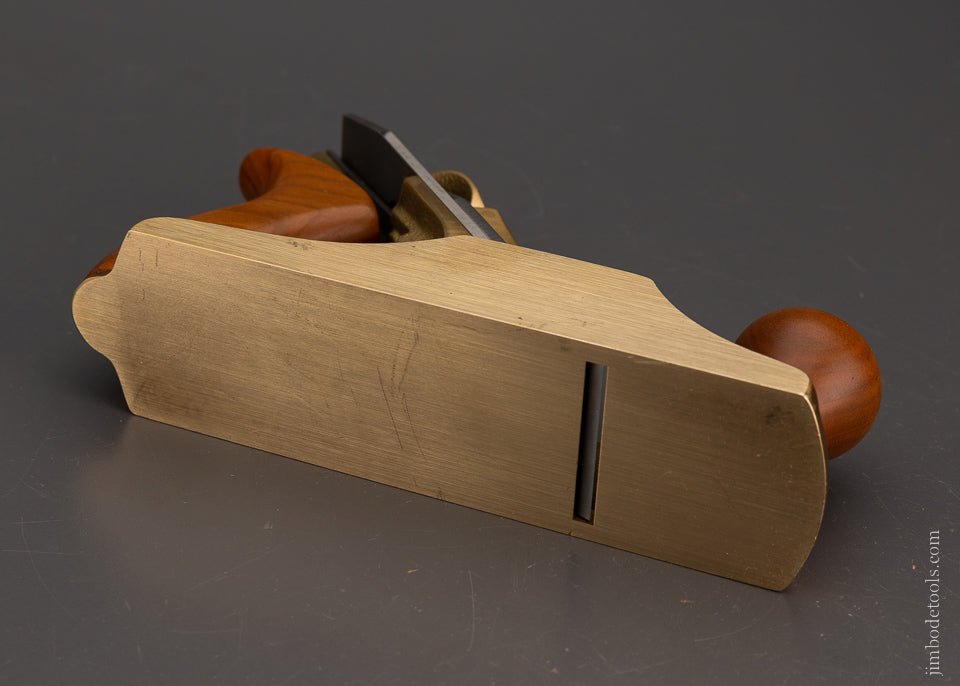 Unused DISCONTINUED LIE NIELSEN No. 2 Smooth Plane in Bronze - 104950