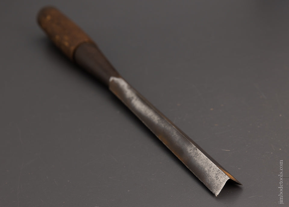 5/8 x 16 Inch Corner Chisel - 105146