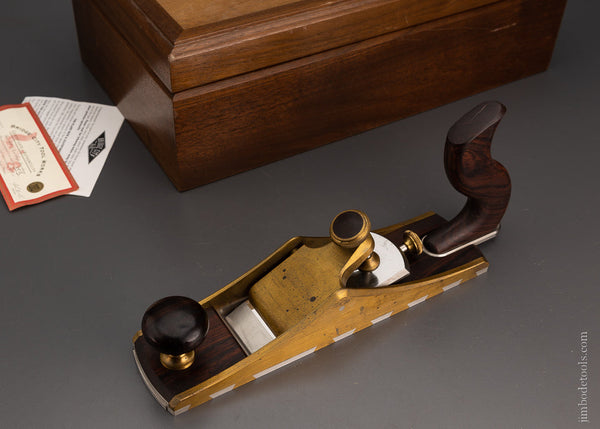 BRIDGE CITY TOOL WORKS CT-10 Low Angle Smooth Plane with Walnut Box - 105211