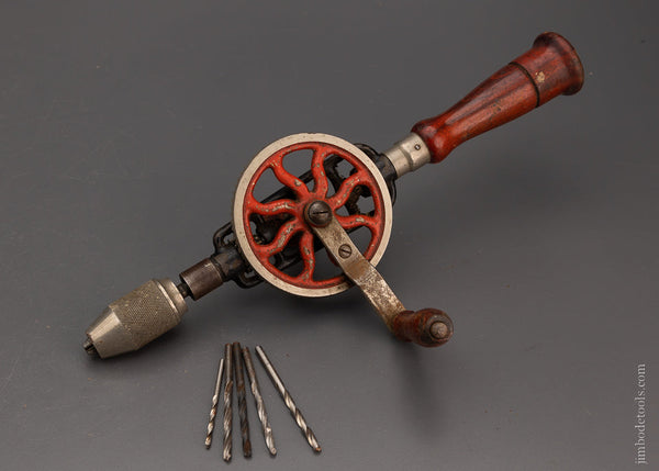MILLERS FALLS No. 2 Drill with 5 Bits Fine - 105214