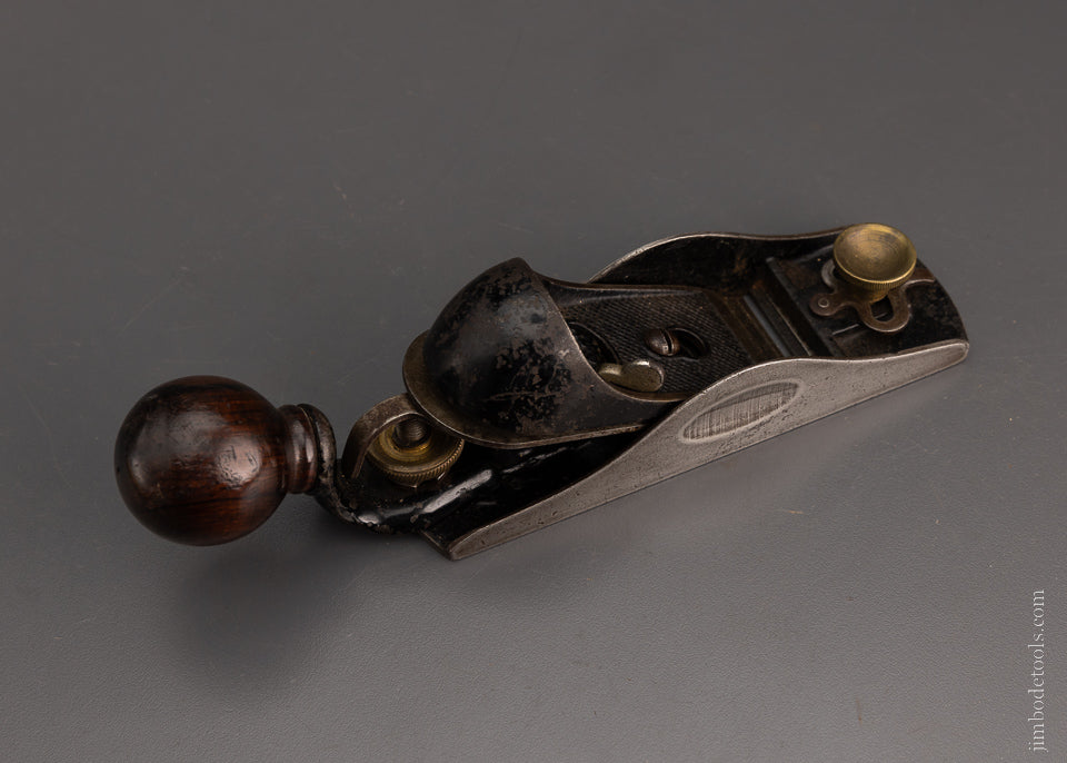 Fine STANLEY No. 9 3/4 Inch Tail Handle Block Plane - 105317