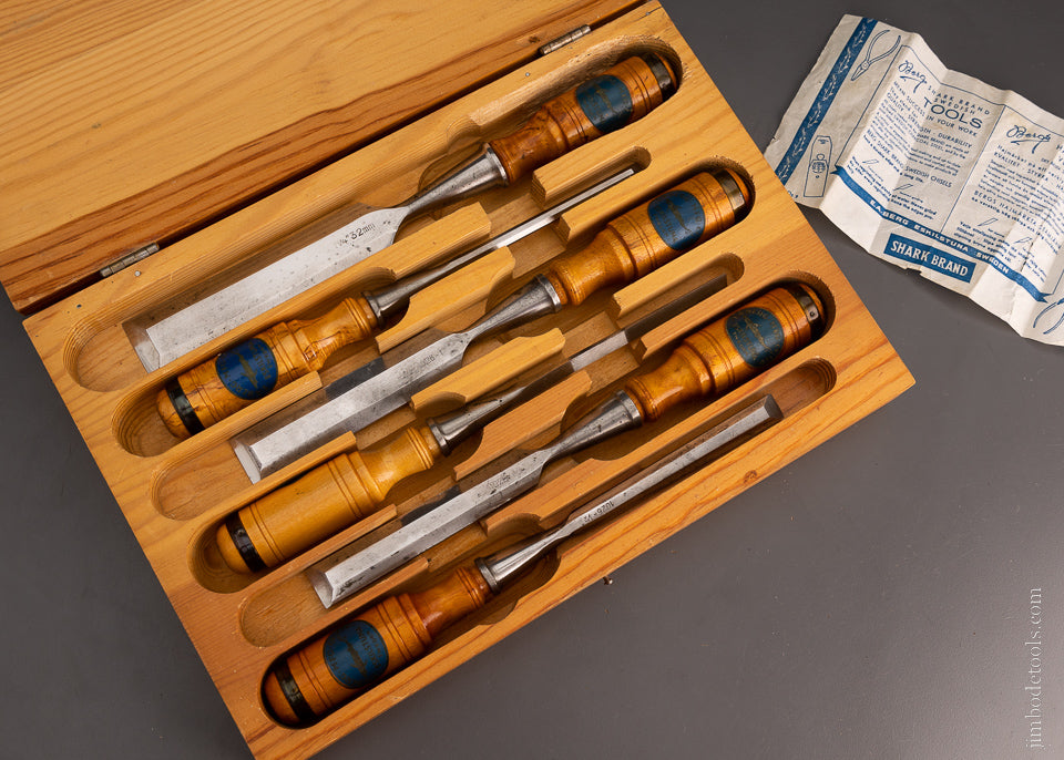 Very Fine E.A. BERG Set of 6 Bevel Edge Socket Chisels Near Mint in Box - 105406