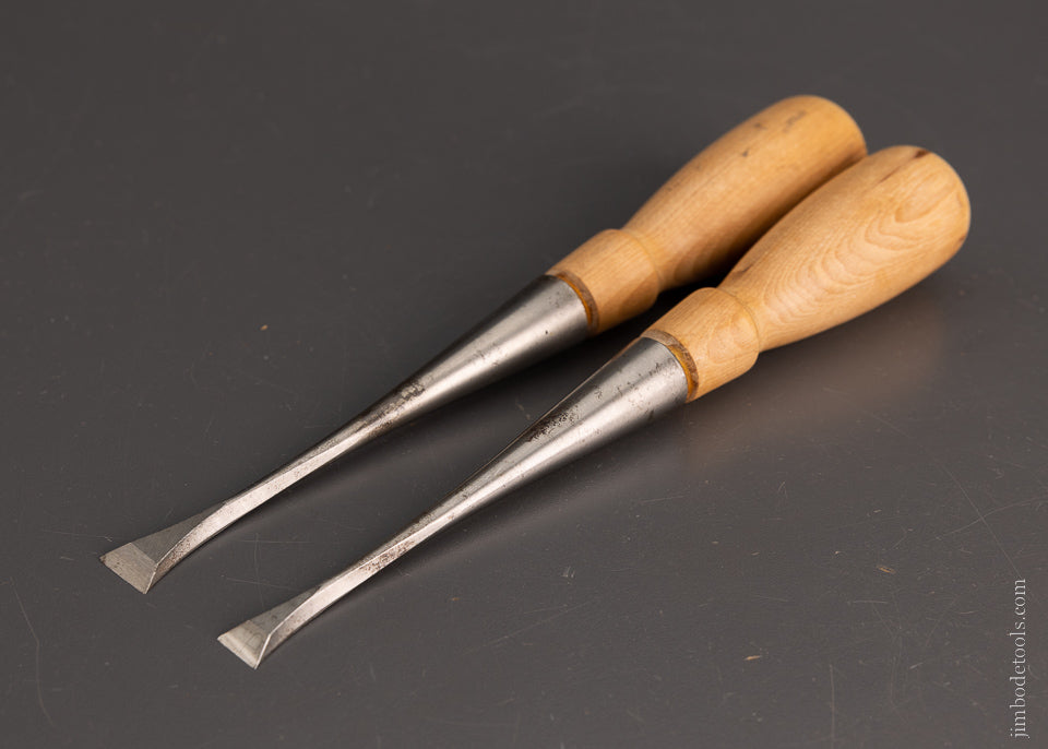 LIE NIELSEN 3/8 & 1/2 Inch Fish Tail Chisels - 105436