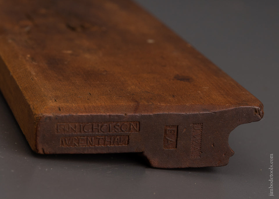 10 Inch Yellow Birch F. NICHOLSON WRENTHAM Moulding Plane ca. 1728 - 105478