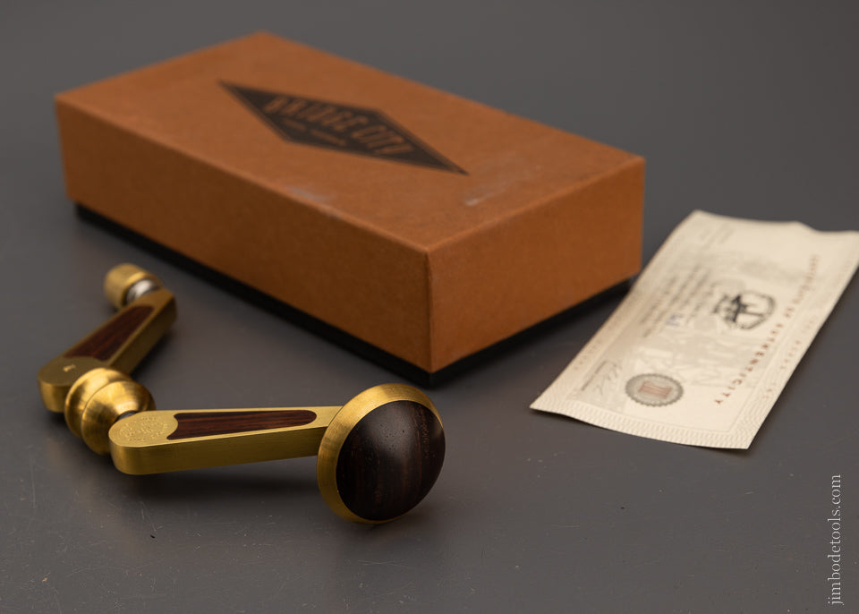 BRIDGE CITY TOOL WORKS PB-1 Palm Brace with Bits Mint in Box - 105734