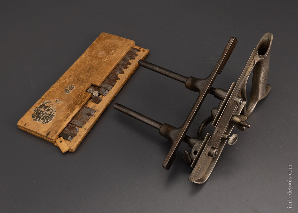 STANLEY No. 50 Plow Plane with Stop & 16 Cutters - 106127