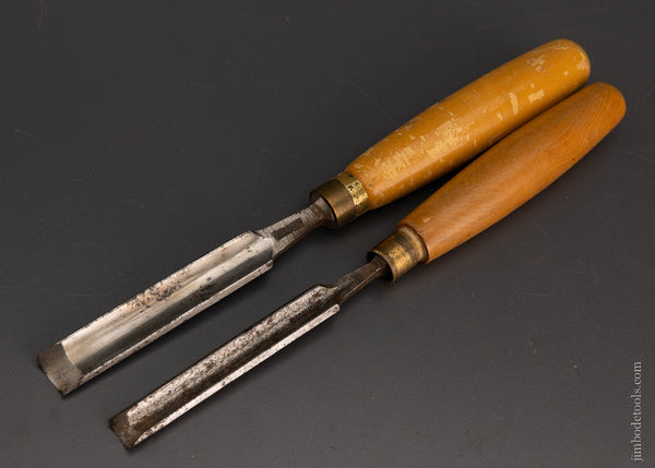 Pair Boxwood Handle Gouges - 106143