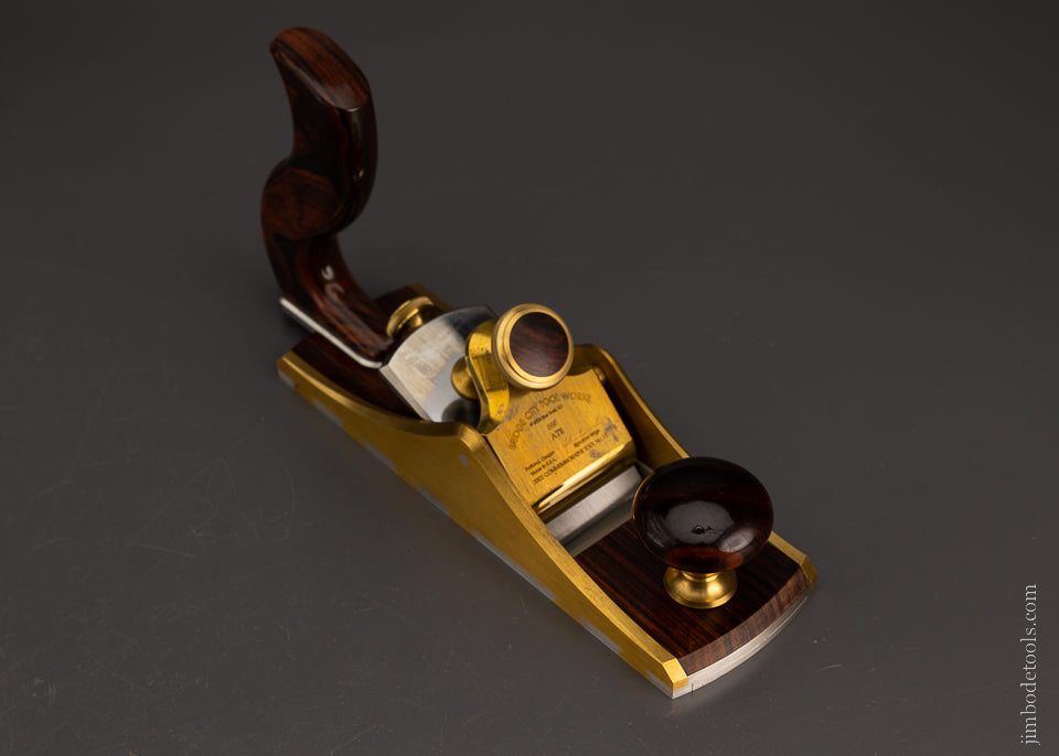 Dead Mint BRIDGE CITY TOOL WORKS CT-10 Low Angle Smooth Plane in Walnut Presentation Case - 106259