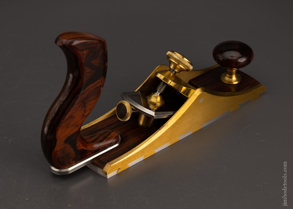 Dead Mint BRIDGE CITY TOOL WORKS CT-10 Low Angle Smooth Plane in Walnut Presentation Case - 106259