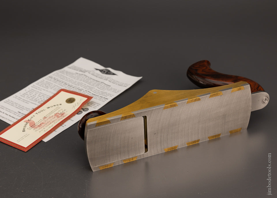 Dead Mint BRIDGE CITY TOOL WORKS CT-10 Low Angle Smooth Plane in Walnut Presentation Case - 106259