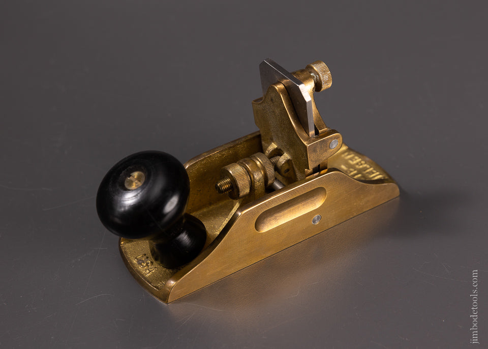 LIE NIELSEN No. 212 Bronze Scraper Plane with Ebony Knob - 106514