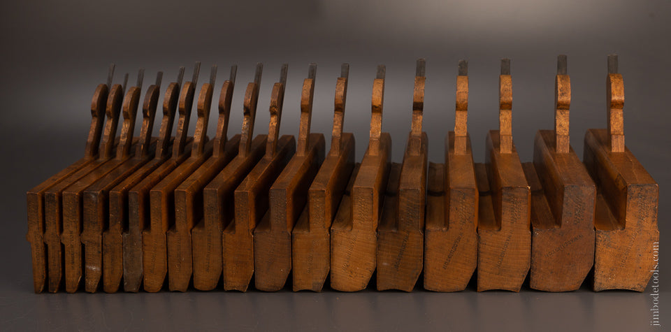 Near Mint Cabinet Pitch Set of 18 Hollow & Round Planes by GLEAVE - 106990
