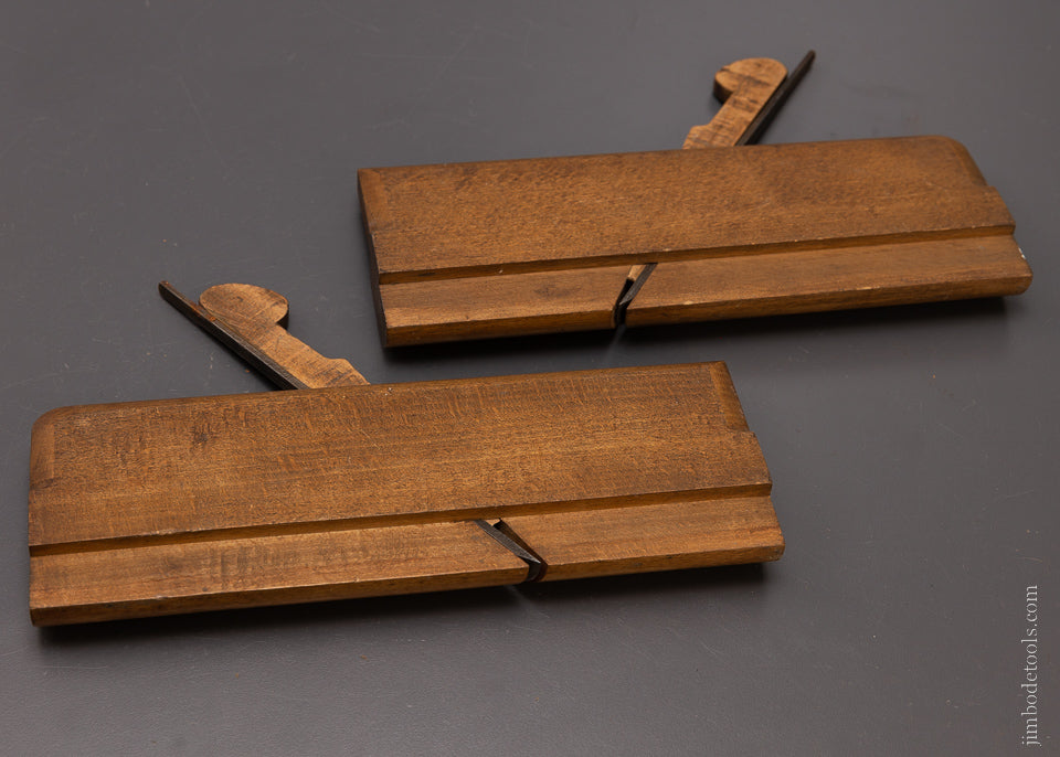 Crisp Pair of Side Round Moulding Planes by BYWATER 1790-1814 - 107154